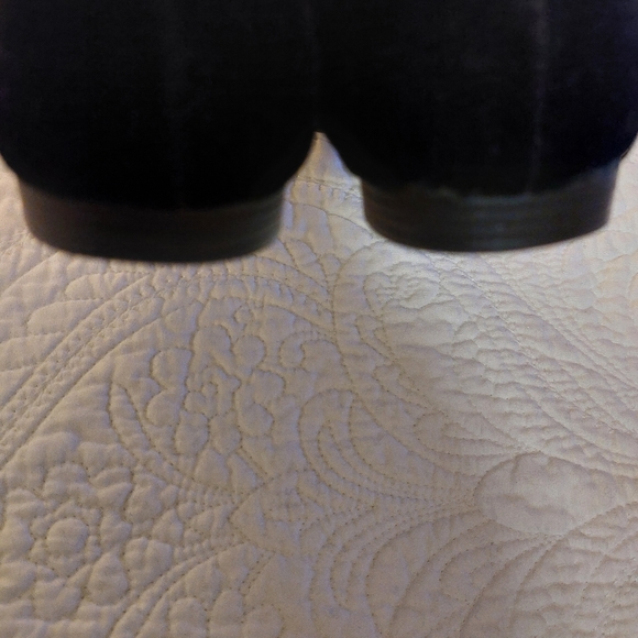 Worthington Vintage Christmas Velour Flats - Picture 8 of 11